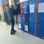 customer photo_travelers using left luggage storage and luggage locker service hanoi train station
