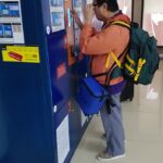 customer photo_travelers using left luggage storage and luggage locker service hanoi train station